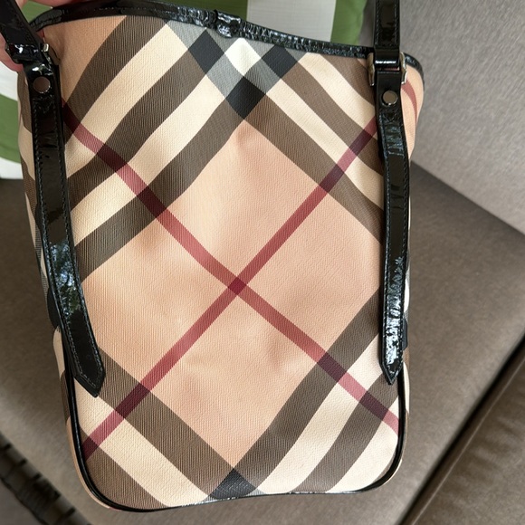 Burberry Nova Check Shoulder Bag - Picture 4 of 11
